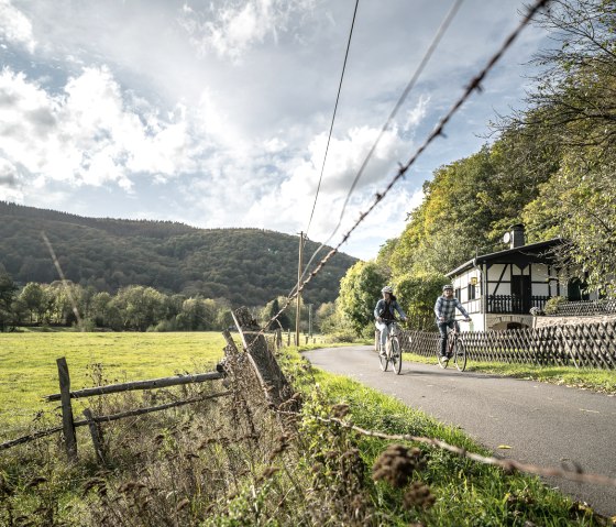 RurUfer cycle path in the Rur valley near Abenden, &copy; Dennis Stratmann | Gr&uuml;nmetropole e.V.