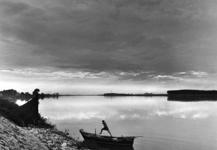 Pietro Donzelli, Delta del Po, Il po di Tolle,1954, &copy; Estate Pietro Donzelli, Renate Siebenhaar, Frankfurt a. M.