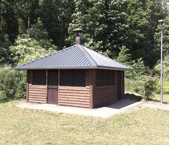Grillh&uuml;tte an der Jugendherberge Nideggen, &copy; DJH Lvb Rheinland e.V.