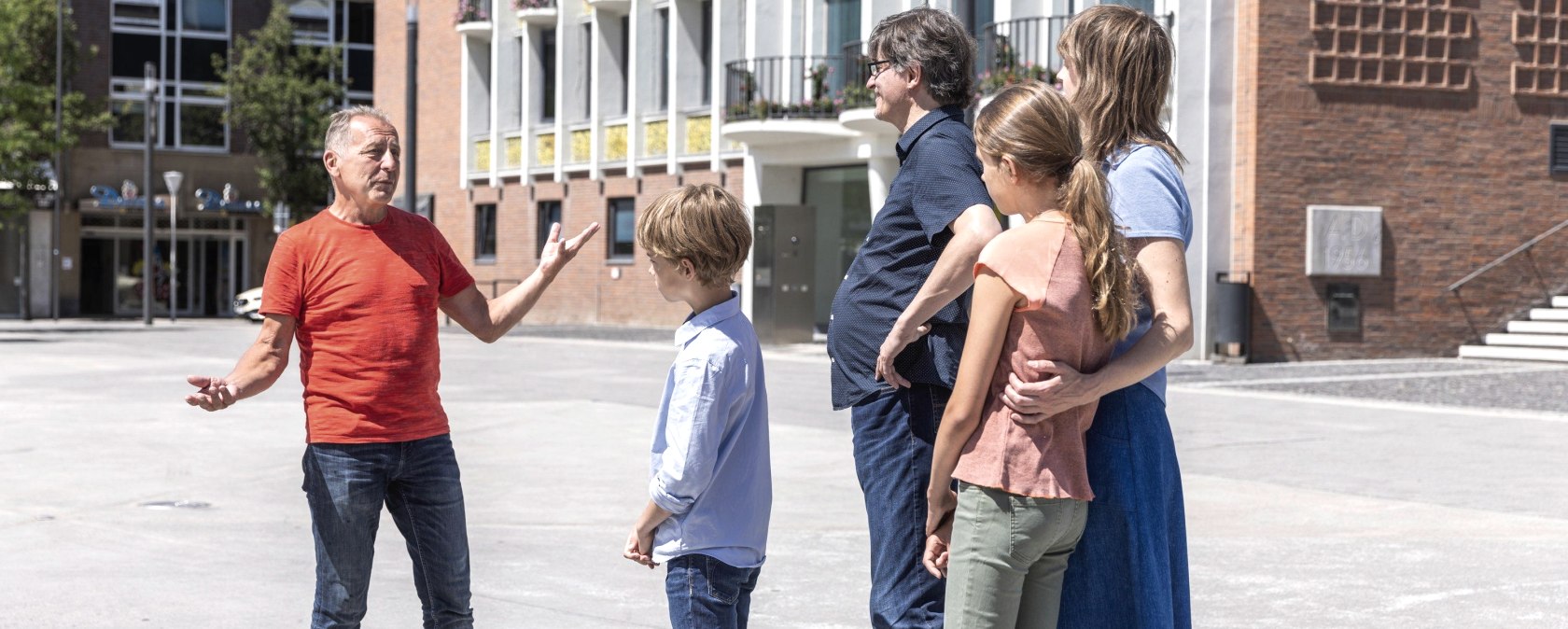 Stadtf&uuml;hrung durch D&uuml;ren, &copy; Eifel Tourismus GmbH, Tobias Vollmer