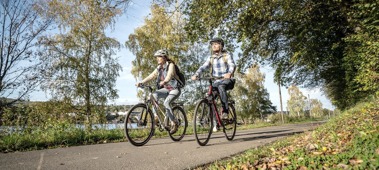 Entdecken Sie drei L&auml;nder auf dem 162 Kilometer langen RurUfer-Radweg von Signal de Botrange in Belgien &uuml;ber den Kreis D&uuml;ren bis nach Roermond in den Niederlanden., &copy; Dennis Stratmann / Gr&uuml;nmetropole e.V.