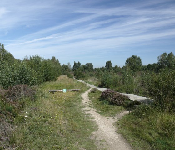 Over the footbridge through the heath, &copy; Gemeinde Kreuzau
